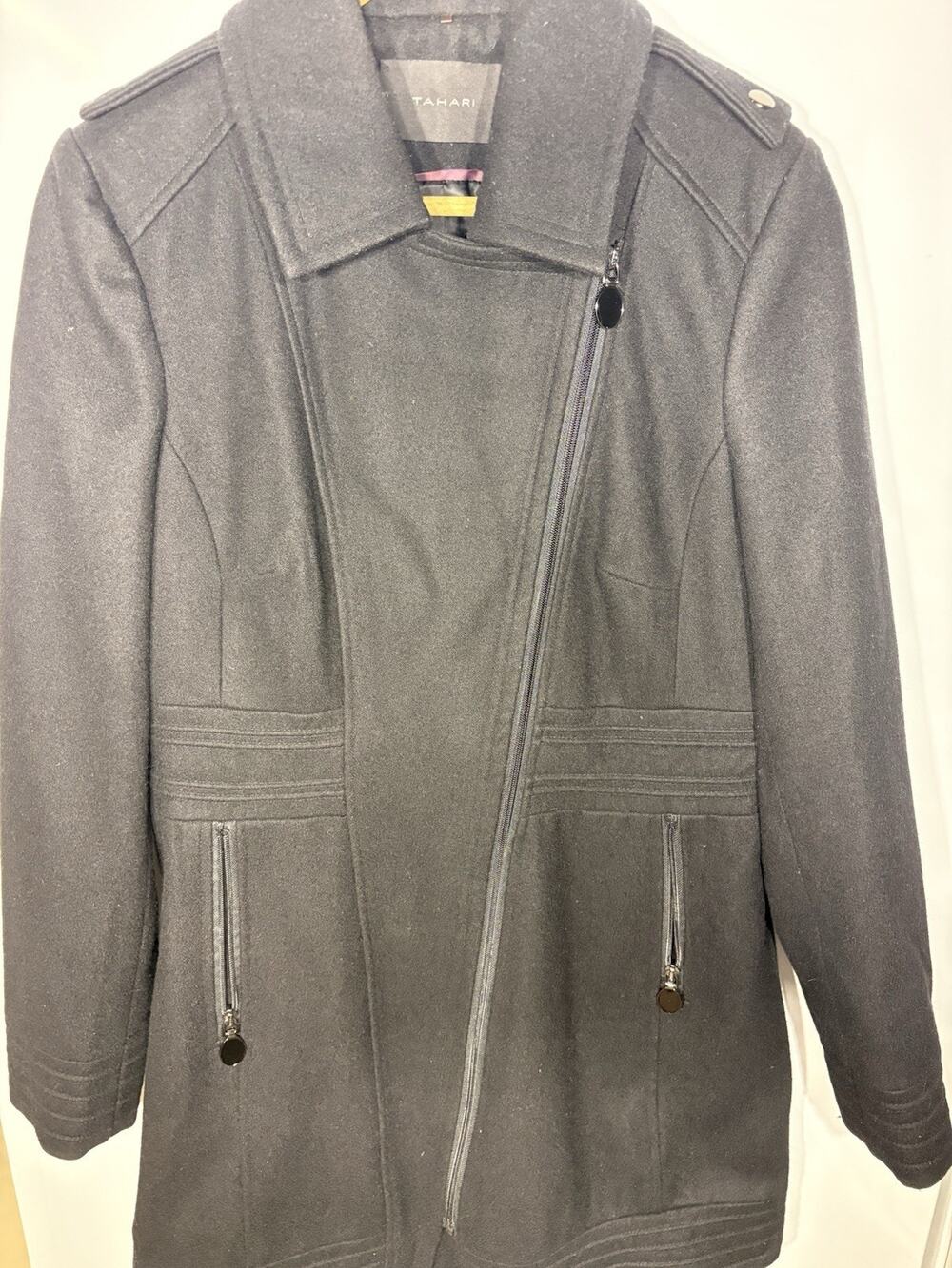 Tahari black asymmetrical wool-blend coat Women’s Size 10